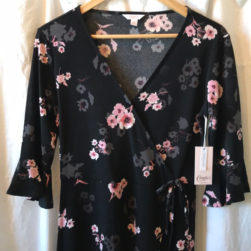 NWT Candie’s Black Floral Wrap Dress - Picture 2 of 8